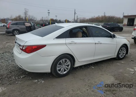 2012 Hyundai Sonata Gls z USA, uszkodzony, nr VIN 5NPEB4AC2CH483465